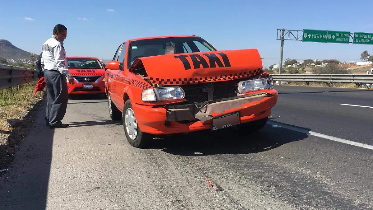 16 DIC EL TAXI SUFRIÓ